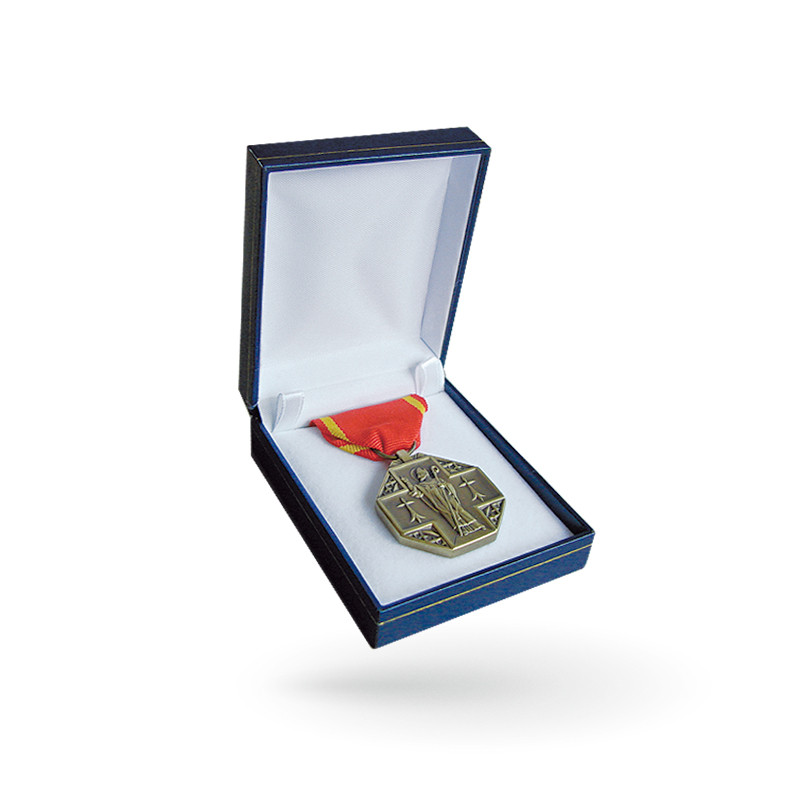 Medaille militaire : honorer avec prestige 